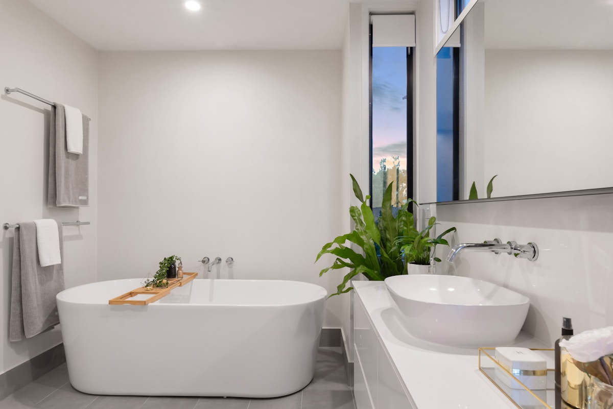 Bathroom fixtures and sanitary ware